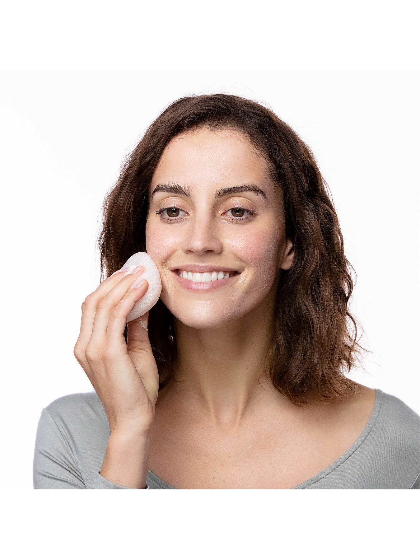 Konjac-Pflanzlicher-Reinigungsschwamm-1Stk-Inszeniert-3-Garnier-Deutschland-gr